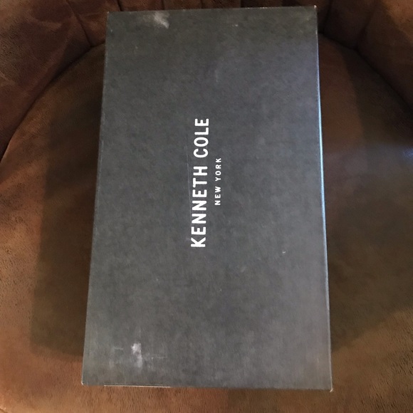 NIB Kenneth Cole Macey Black Round Toe Heels 5.5 - Picture 13 of 14